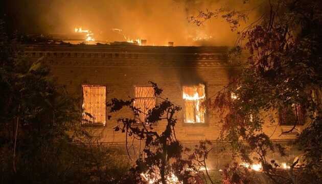 Загарбники з ночі атакували Нікопольський район - є руйнування, пошкоджена ЛЕП